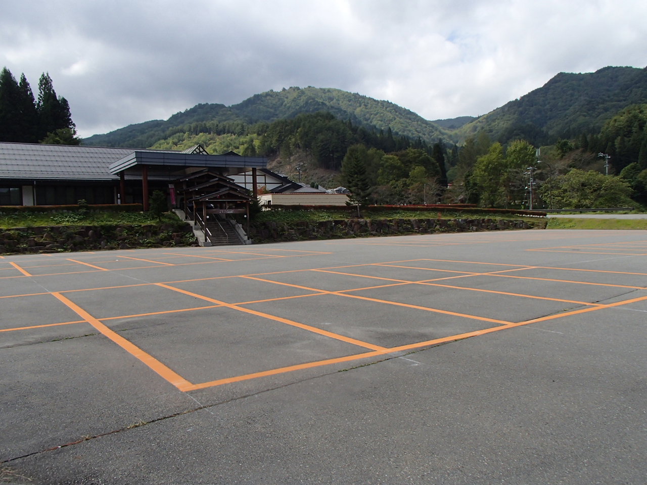 駐車場・白線ライン引き施工事例１２