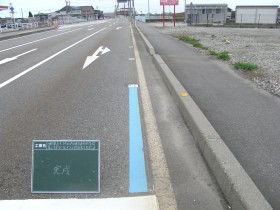 交通安全施設富山湾岸サイクリングコース路面表示設置工事